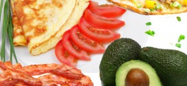 paleo-bacon-Avocado-omelet