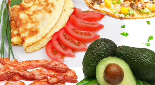 paleo-bacon-Avocado-omelet